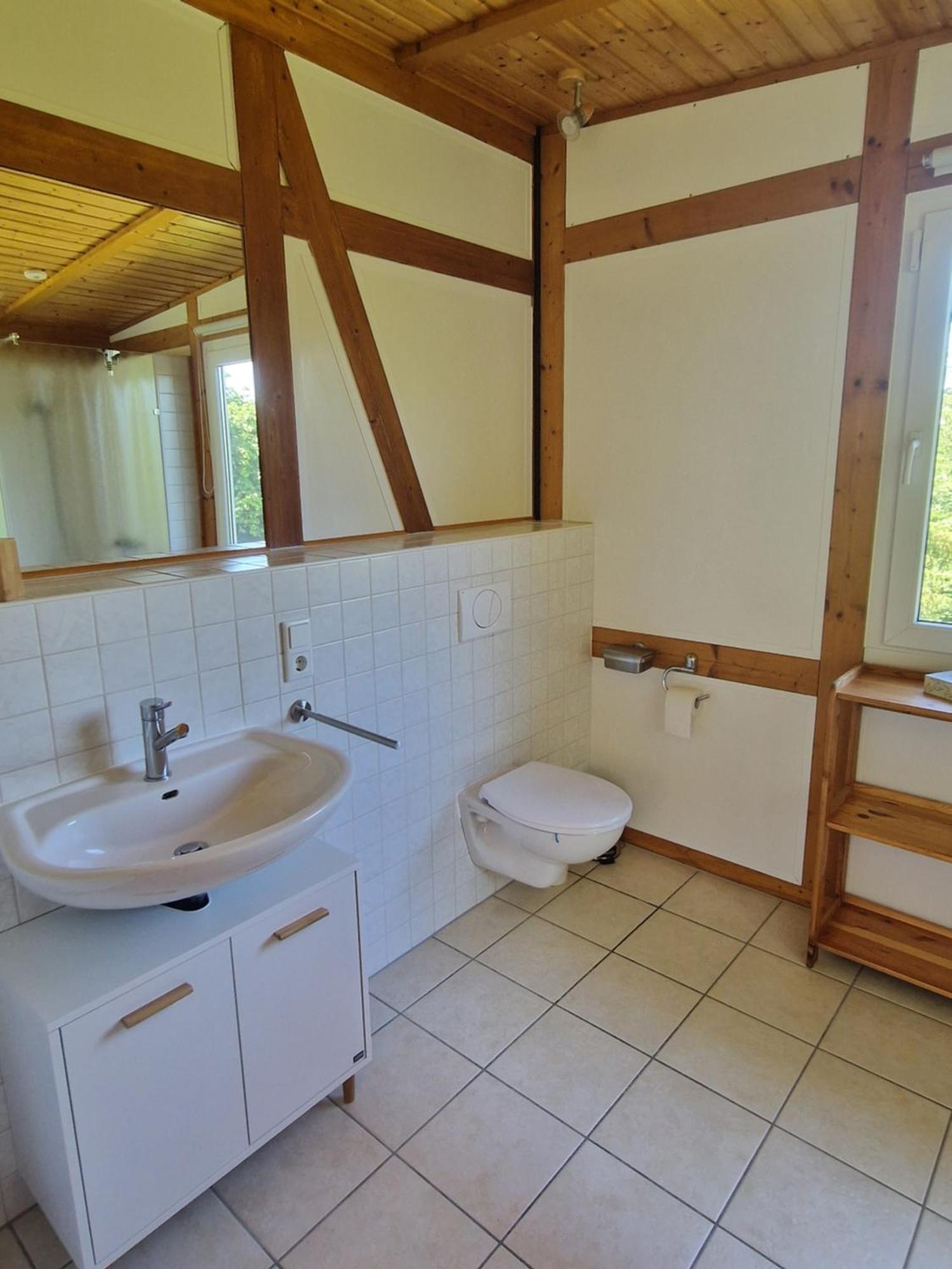 Ferienhaus Berghausen Am Hennesee Meschede Bagian luar foto